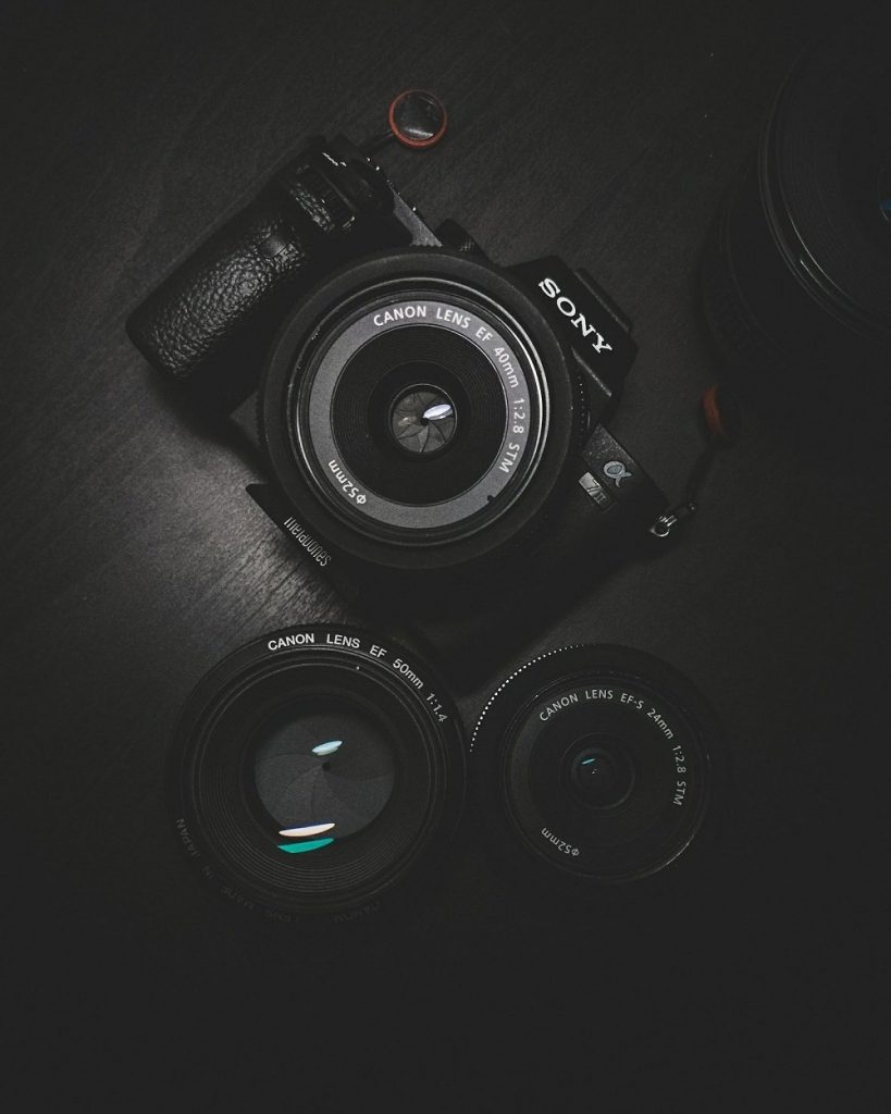 DSLR Vs Mirrorless - Which Camera Suits You?